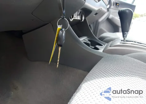 2011 Toyota Tacoma Base V6 из США, поврежденный, VIN 3TMLU4EN8BM075879